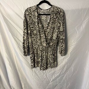 Sam & Lavi Los Angeles Black & White Long Sleeve Patterned Romper Sz M